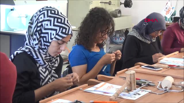 Mardin Telkari ve Taş İşleme Sanatı Midyatlı Kadınların Elinde Hayat Bulacak