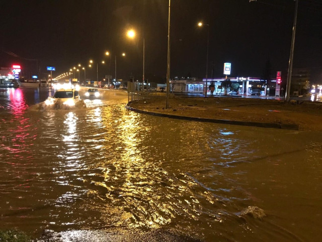 Nusaybin’de Sağanak Yağış Hayatı Olumsuz Etkiledi