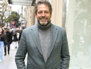 Müzik piyasasında haddini bilmez beşerler var