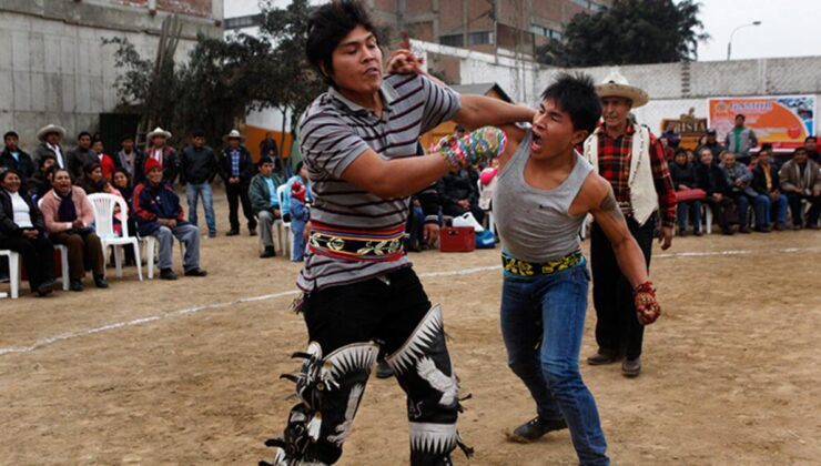 Komşusuna kızan ringe davet ediyor: Peru’nun dökülen kanı ve güzelleşen yaraları Takanakuy Şenliği