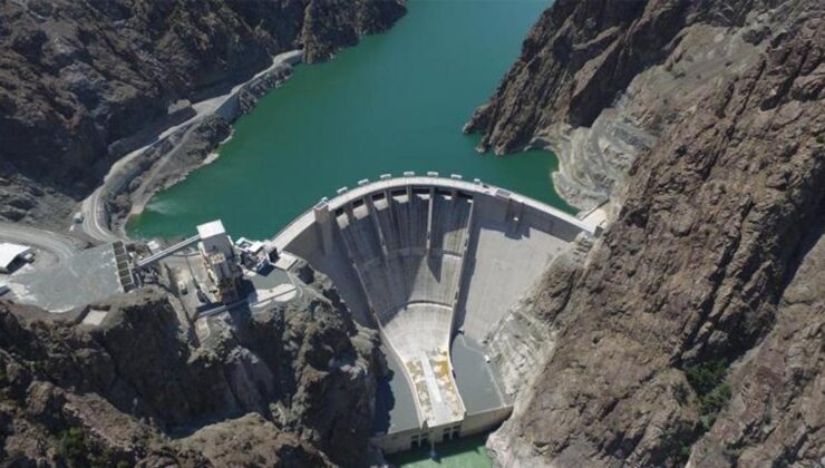 Yusufeli’nde elektrik üretimi başladı