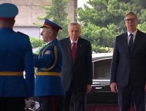 Cumhurbaşkanı Erdoğan Sırbistan’da: Resmi merasimle karşılandı