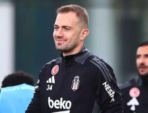 Mert Günok Galatasaray maçında oynayacak mı? Mert Günok derbide olacak mı, takımda var mı?