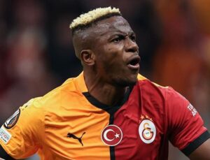 Dev kulüpler Osimhen’i istiyor, Nijeryalı golcü Galatasaray’dan vazgeçmiyor