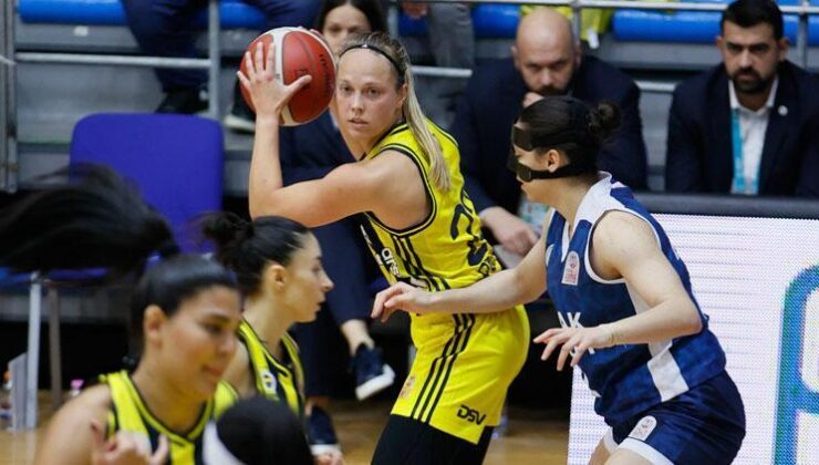 Fenerbahçe Opet meskeninde rahat kazandı