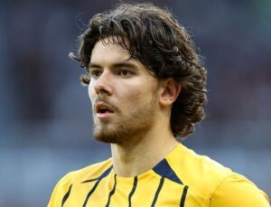 Ferdi Kadıoğlu, İngilizleri kendine hayran bıraktı