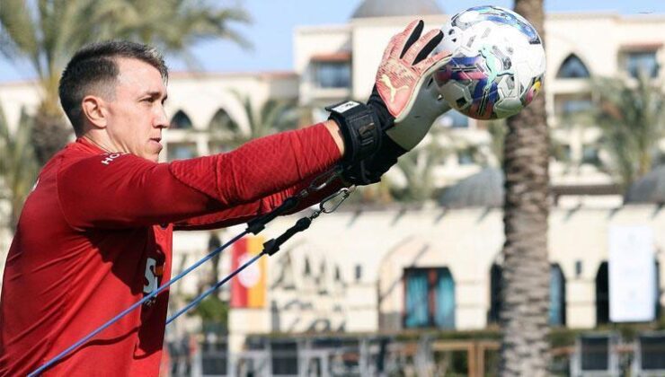 Muslera Galatasaray’dan ayrılacak mı, futbolu bırakıyor mu?
