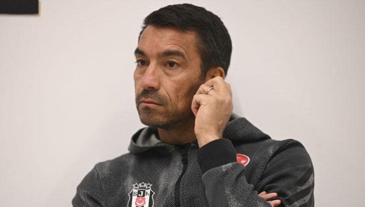 Hasan Arat istifa edince van Bronckhorst kararı bugüne kaldı! Yabancı hoca yahut Sergen Yalçın…