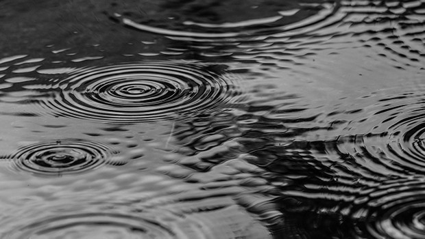 NİSAN YAĞMURU NE VAKİT TOPLANIR? | Nisan yağmuru yararları nelerdir, neden toplanır? Cildi ve saçları onarıyor!