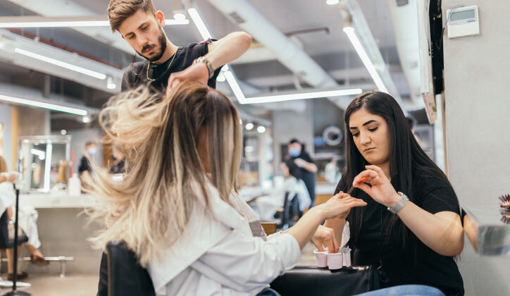 19 Mayıs’ta bugün berberler ve kuaförler açık mı? Resmi Tatil günlerinde berber ve kuaförler çalışıyor mu? İşte karşılığı