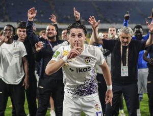 Eyüpsporlu futbolcular ligde kaldıkları için mutlu!