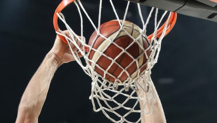 Türk Telekom Anadolu Efes’e konuk oluyor!