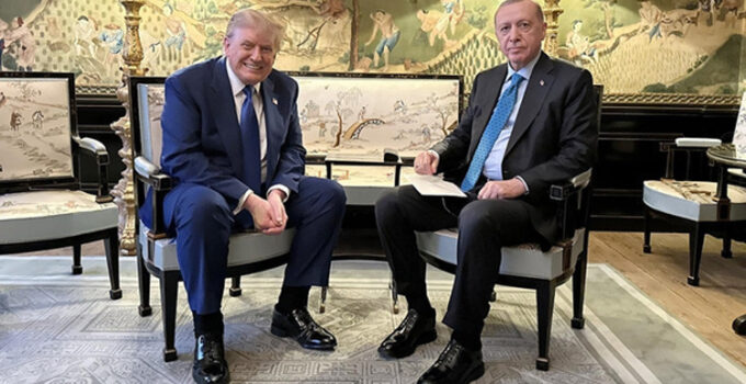 Trump’ın sözleri Atina’yı sarstı: Hani dostumuzdu? Yunanistan’ın ‘izole Türkiye’ planı çöktü