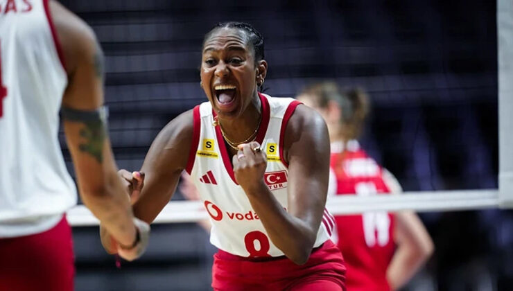 Sinead Jack Kısal kimdir, aslen nereli, kaç yaşında? Ulusal voleybolcu Sinead Jack Kısal hangi kadroda oynuyor?