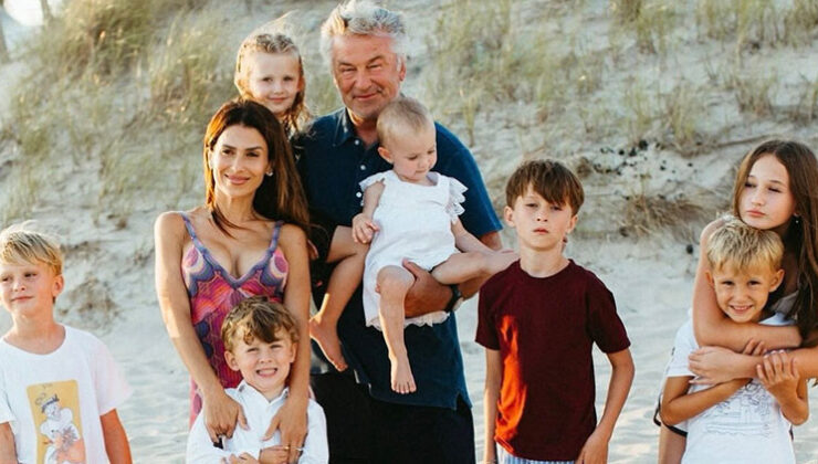 8 çocuğu var fakat babalığa doyamadı… Eşine latife yollu seslendi: Gel bir bebek daha yapalım